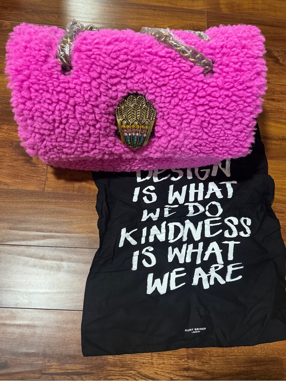 Kurt Geiger MACRO KENSINGTON BAG Pink Faux Shearling, Large!! NWT! - Picture 11 of 16